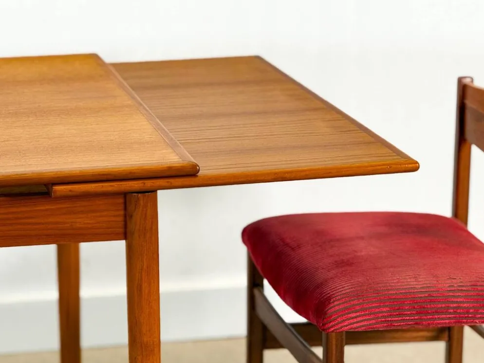 Table à manger en teck à double extension (Fabriquée au Danemark en 1960)
