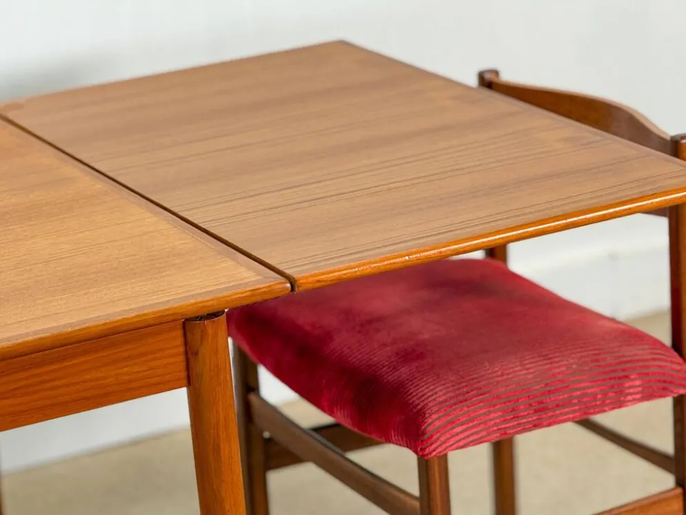 Table à manger en teck à double extension (Fabriquée au Danemark en 1960)