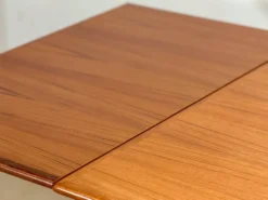 Table à manger en teck à double extension (Fabriquée au Danemark en 1960)