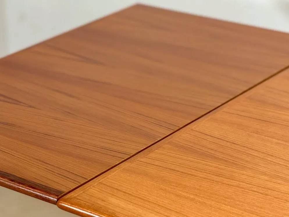 Table à manger en teck à double extension (Fabriquée au Danemark en 1960)