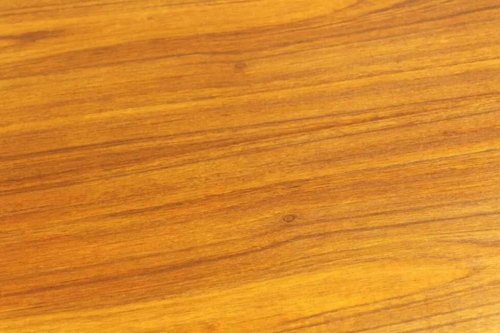 Table à manger en teck par Henning Kjaernulf, Danemark, années 1960.