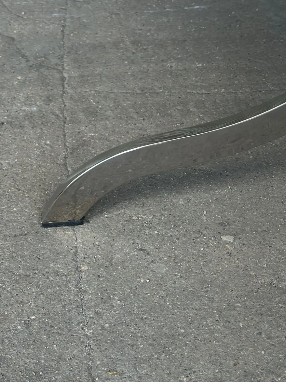 Table à manger en verre fumé et chrome, années 1970