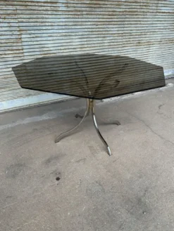 Table à manger en verre fumé et chrome, années 1970