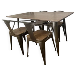 Table à manger et 4 chaises