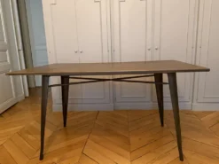 Table à manger et 4 chaises