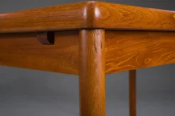 Table à manger extensible danoise en teck par Henning Kjærnulf pour Vejle Møbelfabrik, années 1960