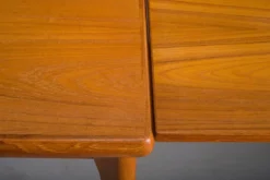 Table à manger extensible danoise en teck par Henning Kjærnulf pour Vejle Møbelfabrik, années 1960