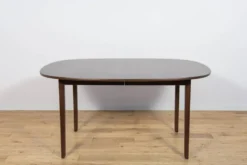 Table à manger extensible de milieu de siècle par Ole Wanscher pour l'usine de meubles Poul Jeppesens, Danemark, années 1960.