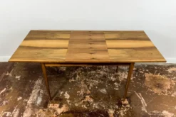 Table à manger extensible de style mid-century en noyer, années 1960