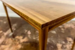 Table à manger extensible de style mid-century en noyer, années 1960