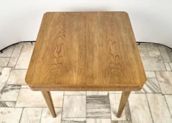 Table à manger extensible en chêne par Jitona, années 1960, Tchécoslovaquie