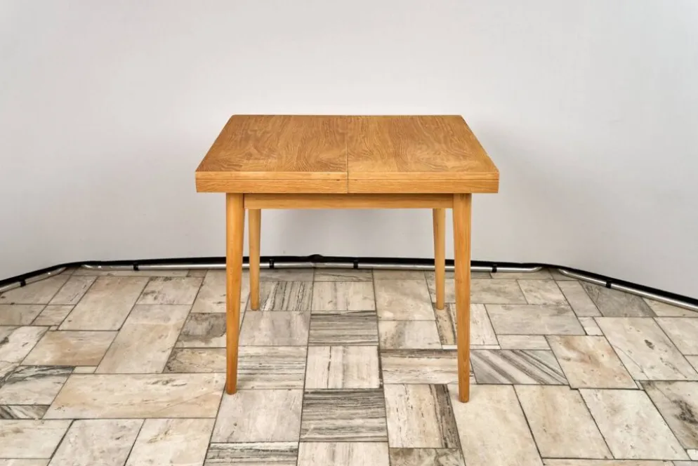 Table à manger extensible en chêne par Jitona, années 1960, Tchécoslovaquie