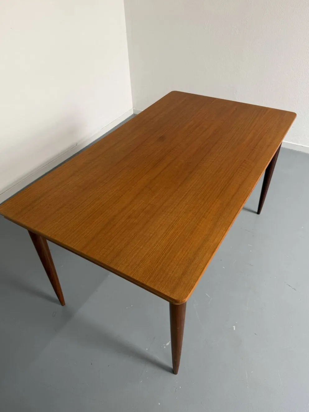 Table à manger extensible en teck design scandinave des années 1960