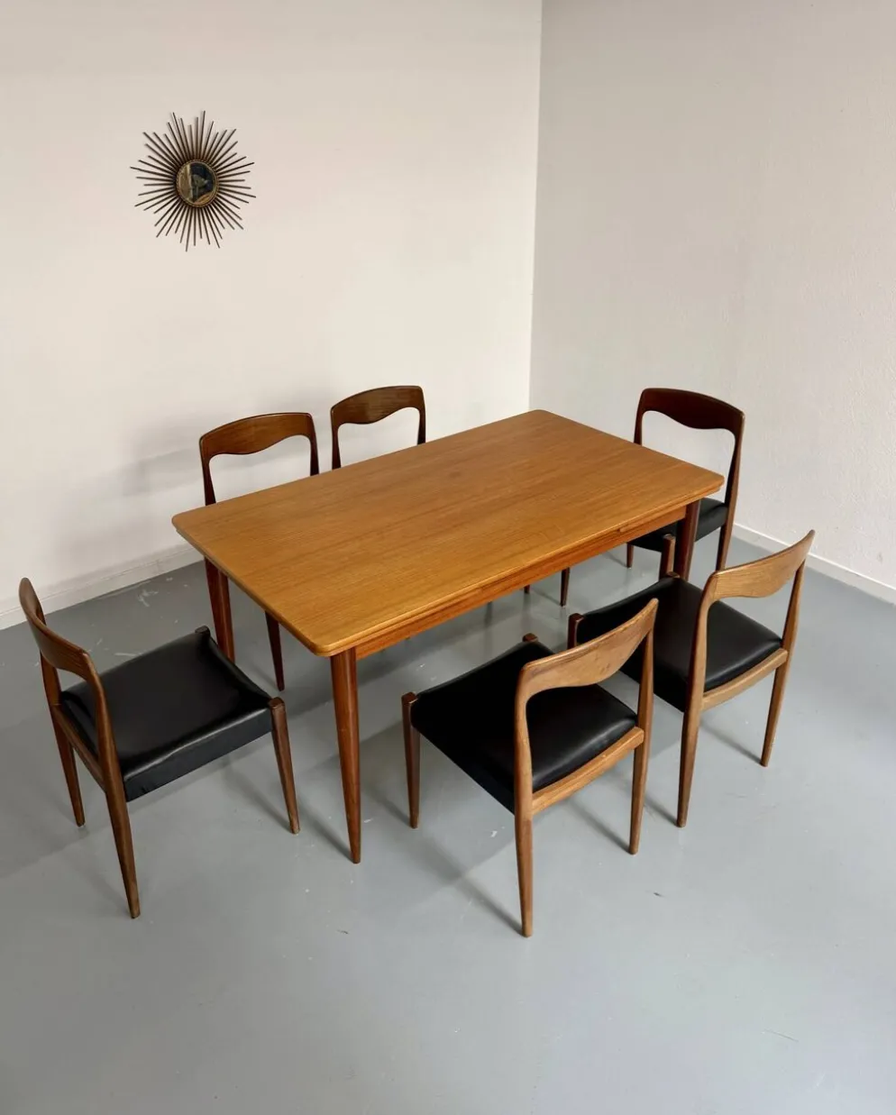 Table à manger extensible en teck design scandinave des années 1960