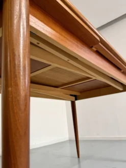 Table à manger extensible en teck design scandinave des années 1960