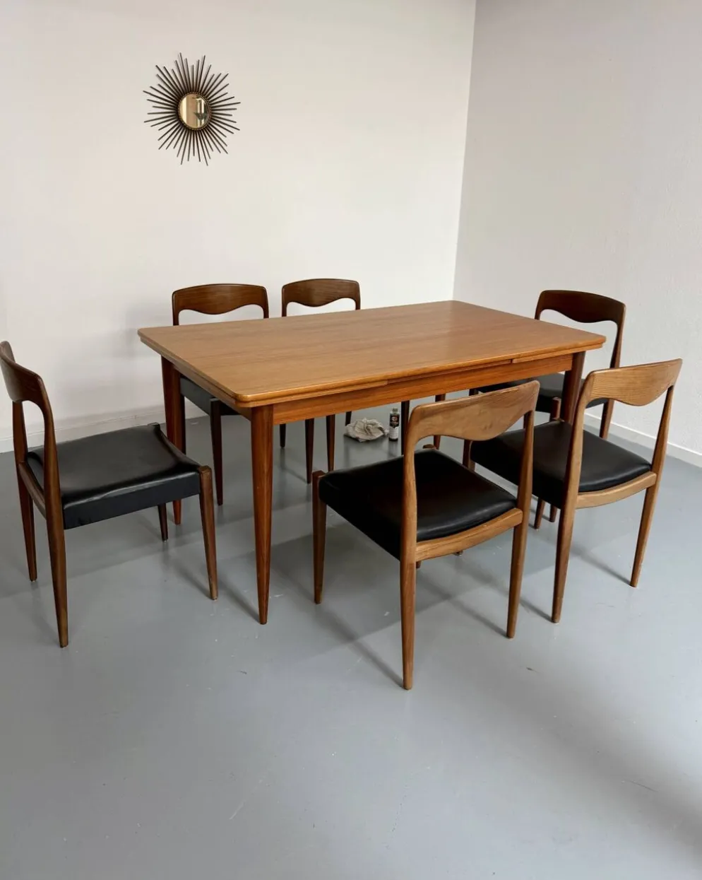 Table à manger extensible en teck design scandinave des années 1960
