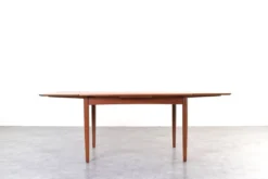 Table à manger extensible en teck danois des années 1960.