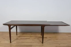 Table à manger extensible en teck de style mid-century conçue par Johannes Andersen pour Uldum Møbelfabrik, Danemark, années 1960.