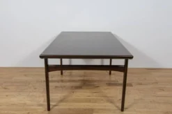 Table à manger extensible en teck de style mid-century conçue par Johannes Andersen pour Uldum Møbelfabrik, Danemark, années 1960.