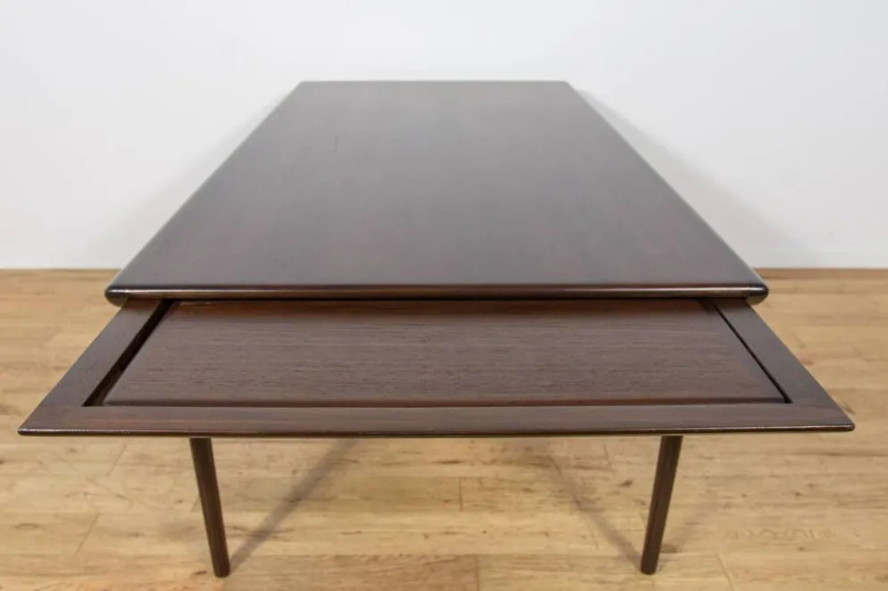 Table à manger extensible en teck de style mid-century conçue par Johannes Andersen pour Uldum Møbelfabrik, Danemark, années 1960.
