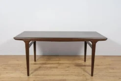 Table à manger extensible en teck de style mid-century conçue par Johannes Andersen pour Uldum Møbelfabrik, Danemark, années 1960.