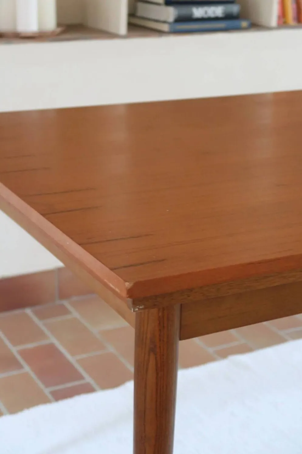 Table à manger extensible en teck, pieds fuseaux, années 60