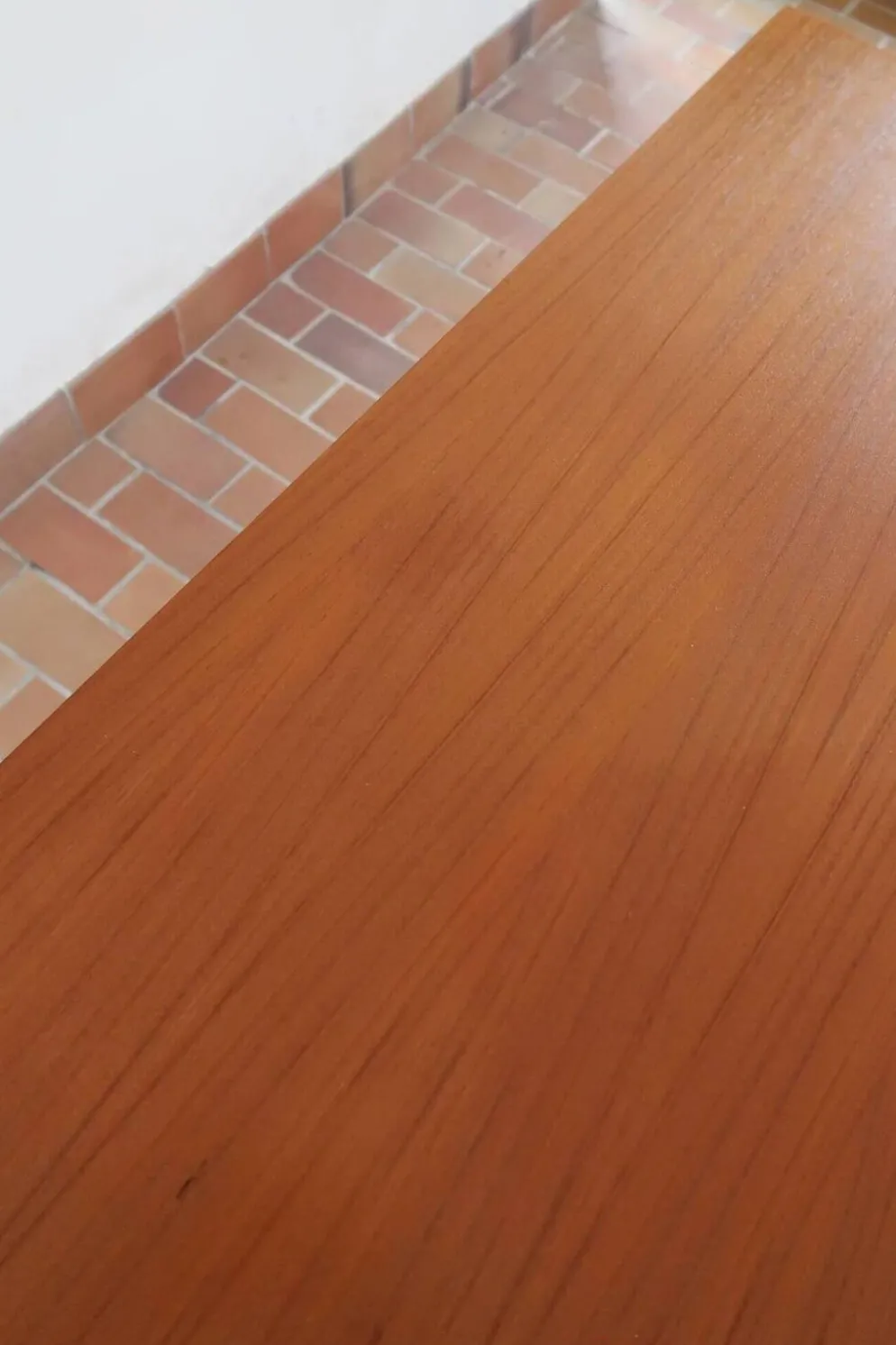 Table à manger extensible en teck, pieds fuseaux, années 60