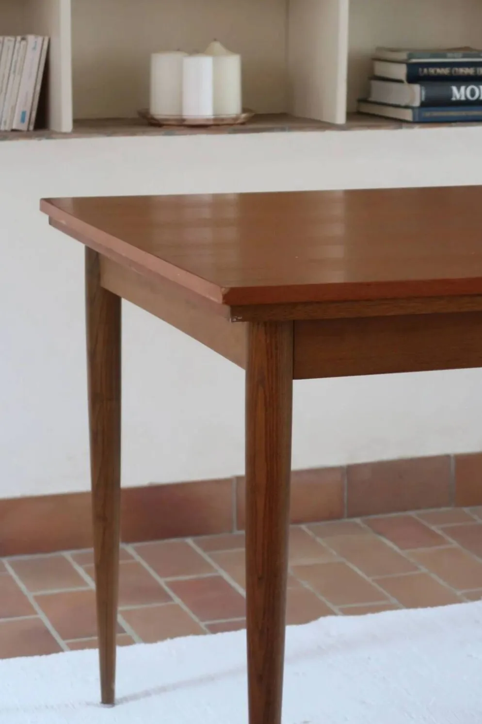Table à manger extensible en teck, pieds fuseaux, années 60