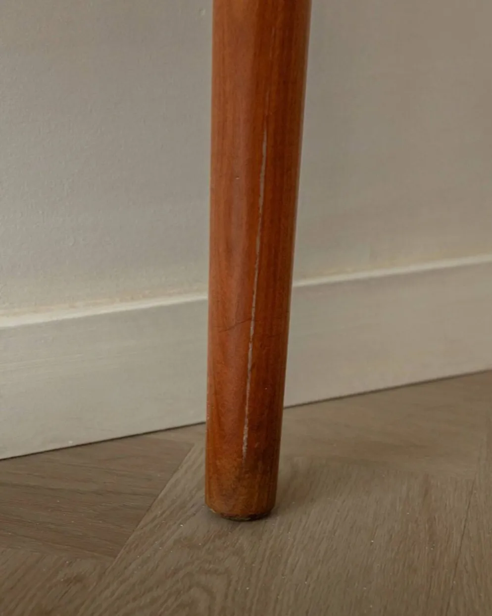 Table à manger extensible en teck moderne danois modèle 24 par Ansager Møbler années 1960.