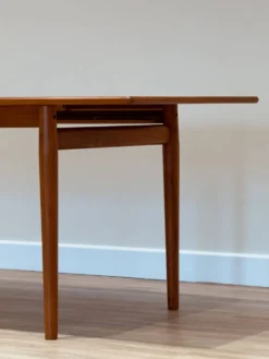 Table à manger extensible en teck danois des années 50 (Johannes Andersen)