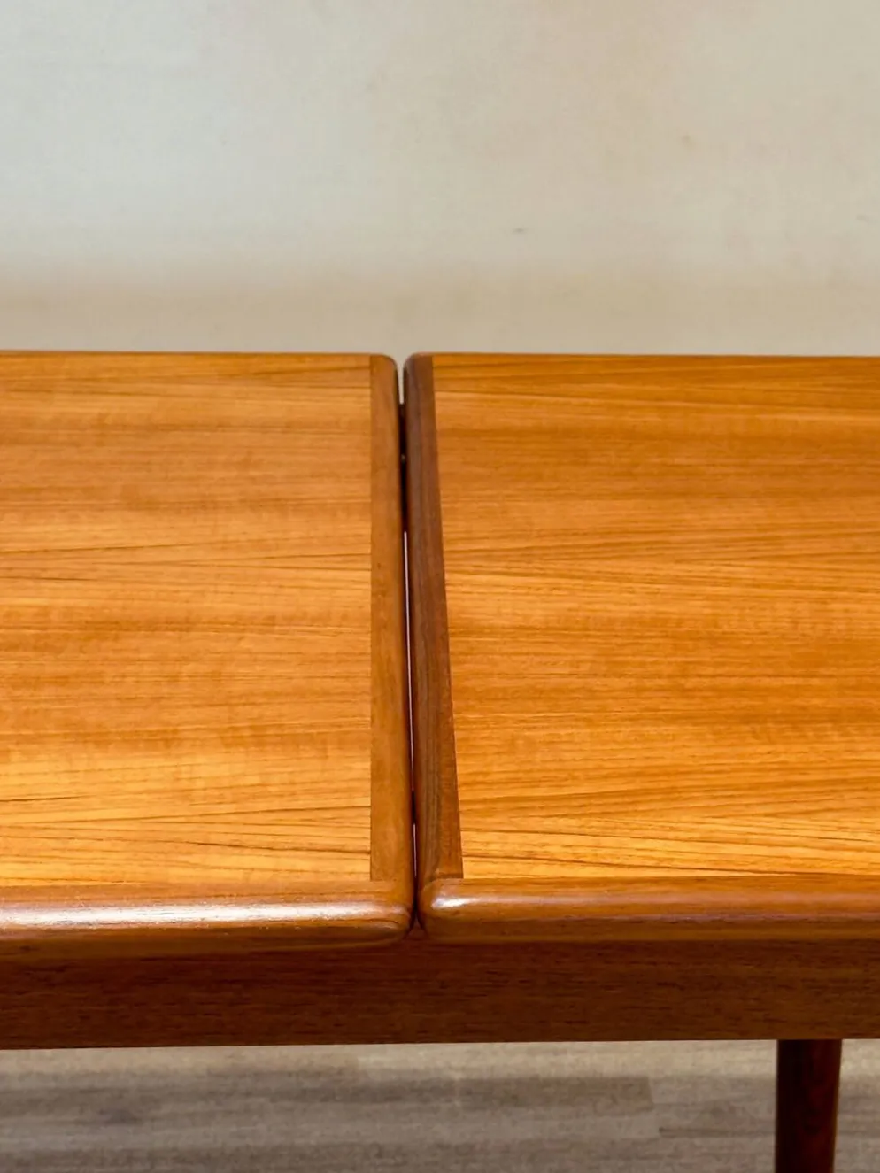 Table à manger extensible en teck danois des années 50 (Johannes Andersen)