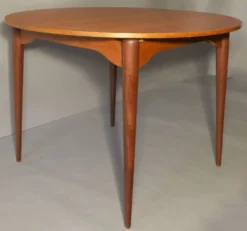 Table à manger extensible en teck circulaire italienne, années 1960