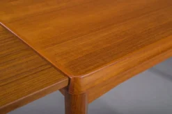 Table à manger extensible en teck par Henning Kjaernulf pour Vejle Stole & Møbelfabrik