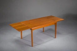 Table à manger extensible en teck par Henning Kjaernulf pour Vejle Stole & Møbelfabrik