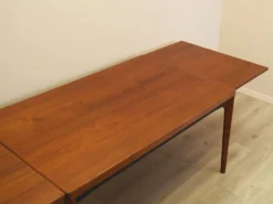 Table à manger extensible en teck Henning Kjærnulf, Vejle, années 1960