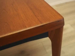 Table à manger extensible en teck Henning Kjærnulf, Vejle, années 1960