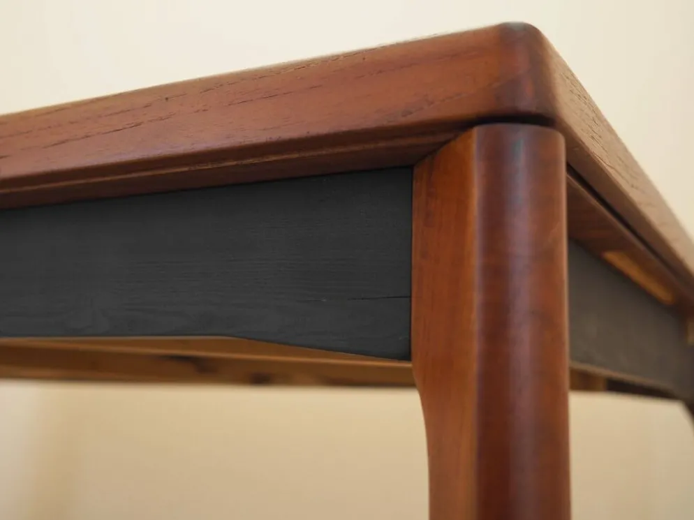 Table à manger extensible en teck Henning Kjærnulf, Vejle, années 1960
