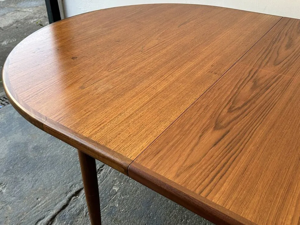 Table à manger extensible G Plan Fresco moderne du milieu du siècle des années 1960