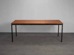 Table à manger extensible modèle 3707 par Gispen, Pays-Bas, années 1960.