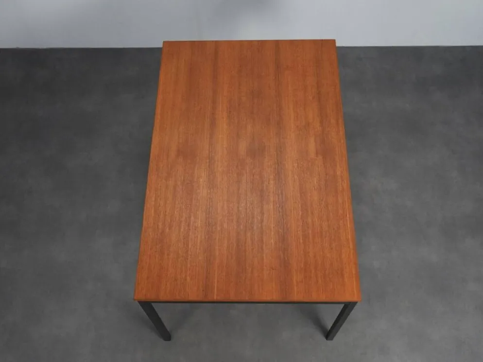 Table à manger extensible modèle 3707 par Gispen, Pays-Bas, années 1960.
