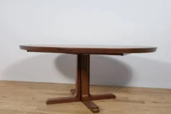 Table à manger extensible ovale en palissandre du milieu du siècle par Skovby, Danemark, années 1960.