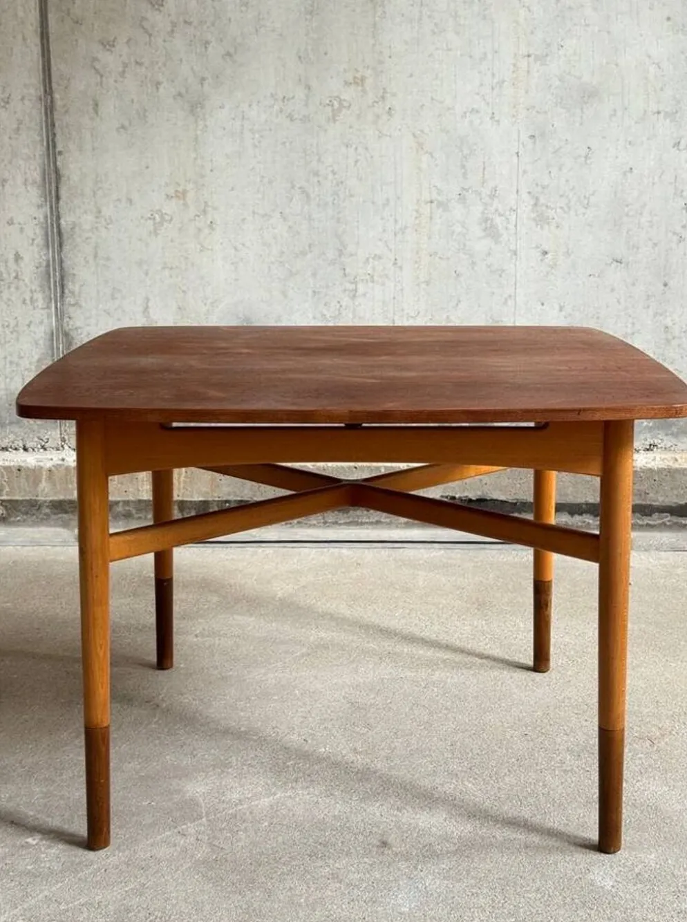 Table à manger extensible par Kurt Østervig et Carl Madsen pour P Jeppesen møbel