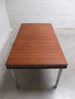 Table à manger extensible par Roger De Winter pour E.M.Y., années 1960.