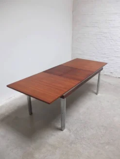 Table à manger extensible par Roger De Winter pour E.M.Y., années 1960.