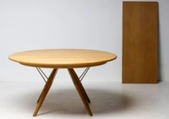 Table à manger extensible PP75 de Hans J. Wegner en chêne