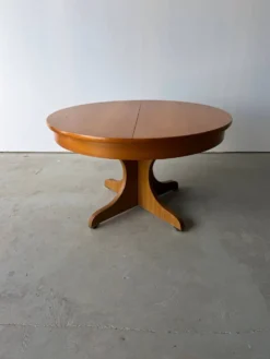 Table à manger extensible ronde à piètement en croix