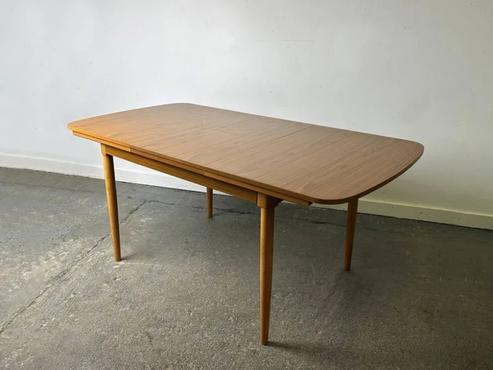 Table à manger extensible Schreiber Mid Century en Formica avec pieds en hêtre des années 1960-70.