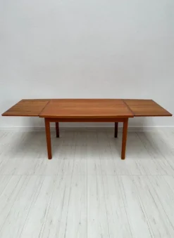 Table à manger extensible vintage danoise en teck des années 1960 par Vamo Sønderborg.