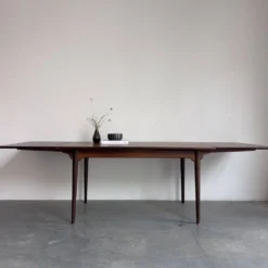 Table à manger extensible vintage en palissandre Omann Jun