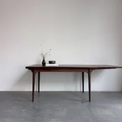 Table à manger extensible vintage en palissandre Omann Jun